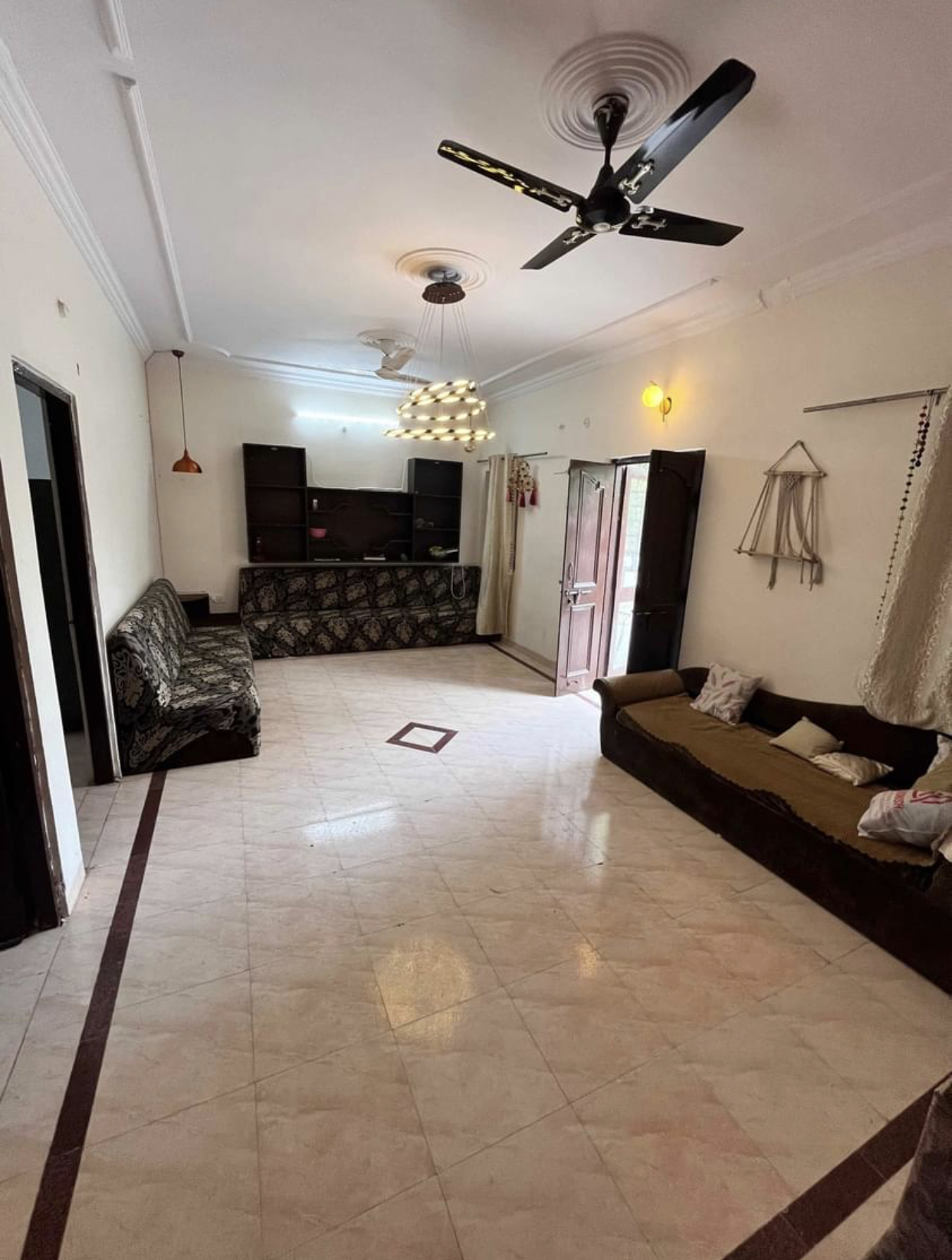 38AB34D5-EE9F-484E-940E-362CD02CD0DF