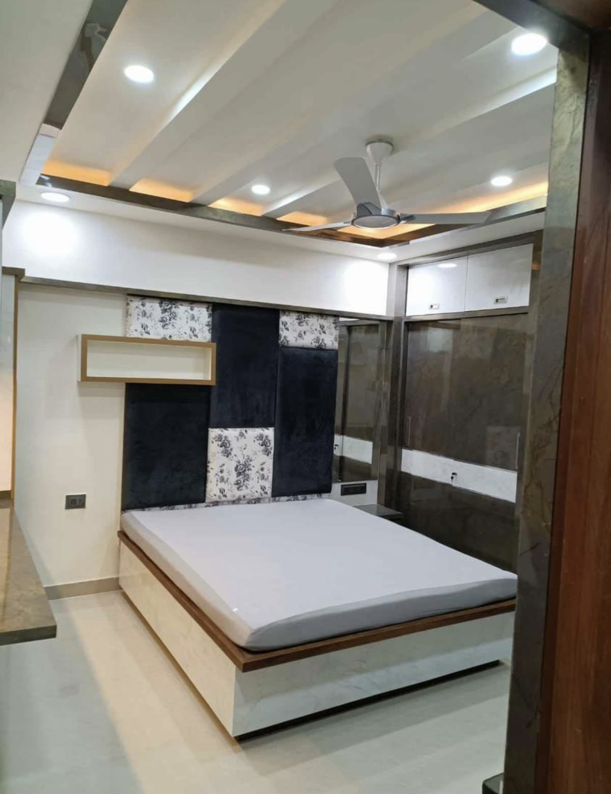 5C72140D-5312-4C0F-8515-81B578849760